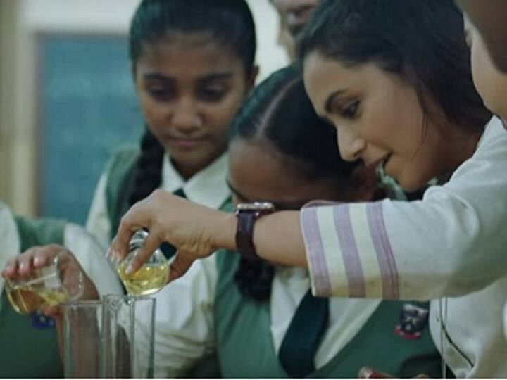 Watch: Hichki song 'Khol De Par' has Rani Mukerji in the spotlight as an inspirational teacher