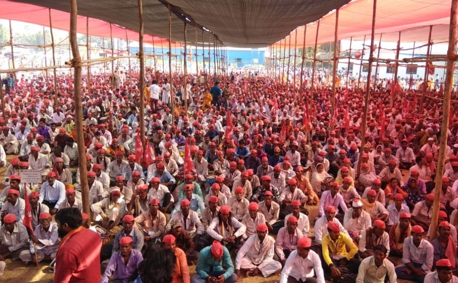 Over 35,000 farmers from across Maharashtra, who embarked on a 'Long March' from Nashik on 6 March to press their various demands, arrived in Mumbai on Sunday. Firstpost Over 35,000 farmers from across Maharashtra, who embarked on a 'Long March' from Nashik on 6 March to press their various demands, arrived in Mumbai on Sunday. Firstpost