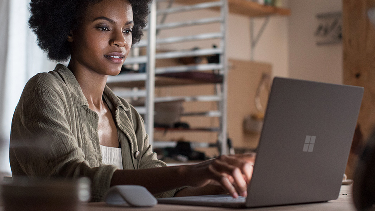 Windows 10 Insider Preview Build 17713 brings improvements to Notepad and Edge Windows 10 Insider Preview Build 17713 brings improvements to Notepad and Edge