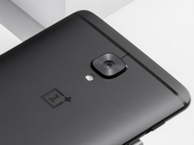 OxygenOS Open Beta 32 and 23 out for OnePlus 3 and 3T with new call pickup gesture, no Android 8.1 Oreo yet OxygenOS Open Beta 32 and 23 out for OnePlus 3 and 3T with new call pickup gesture, no Android 8.1 Oreo yet