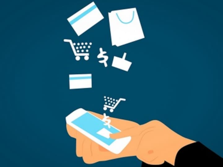 Smartphone users are spending more money every time they visit an online retail website says Adobe data
