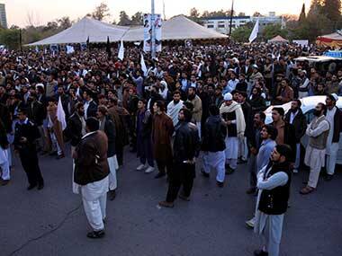 Pakistan: Hundreds of Pashtuns protest against arrest of Fata Political Alliance chief Arif Khan Wazir, threaten nationwide sit-in