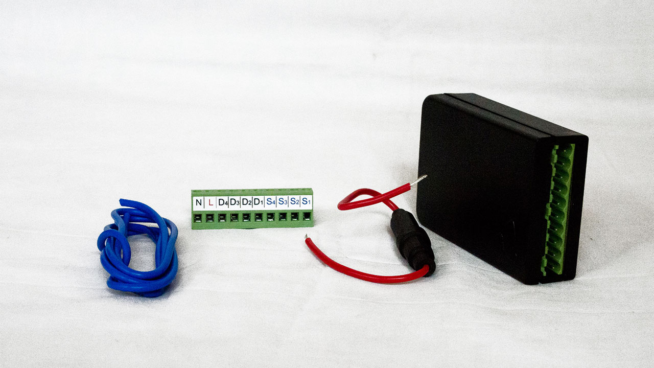 It’s as small as a smartphone battery backup and much lighter. Image: Tech2
