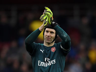 Soccer Football - Premier League - Arsenal vs Watford - Emirates Stadium, London, Britain - March 11, 2018 Arsenal's Petr Cech applauds fans after the match Action Images via Reuters/Tony O'Brien EDITORIAL USE ONLY. No use with unauthorized audio, video, data, fixture lists, club/league logos or "live" services. Online in-match use limited to 75 images, no video emulation. No use in betting, games or single club/league/player publications. Please contact your account representative for further details. - RC1776DDDF80