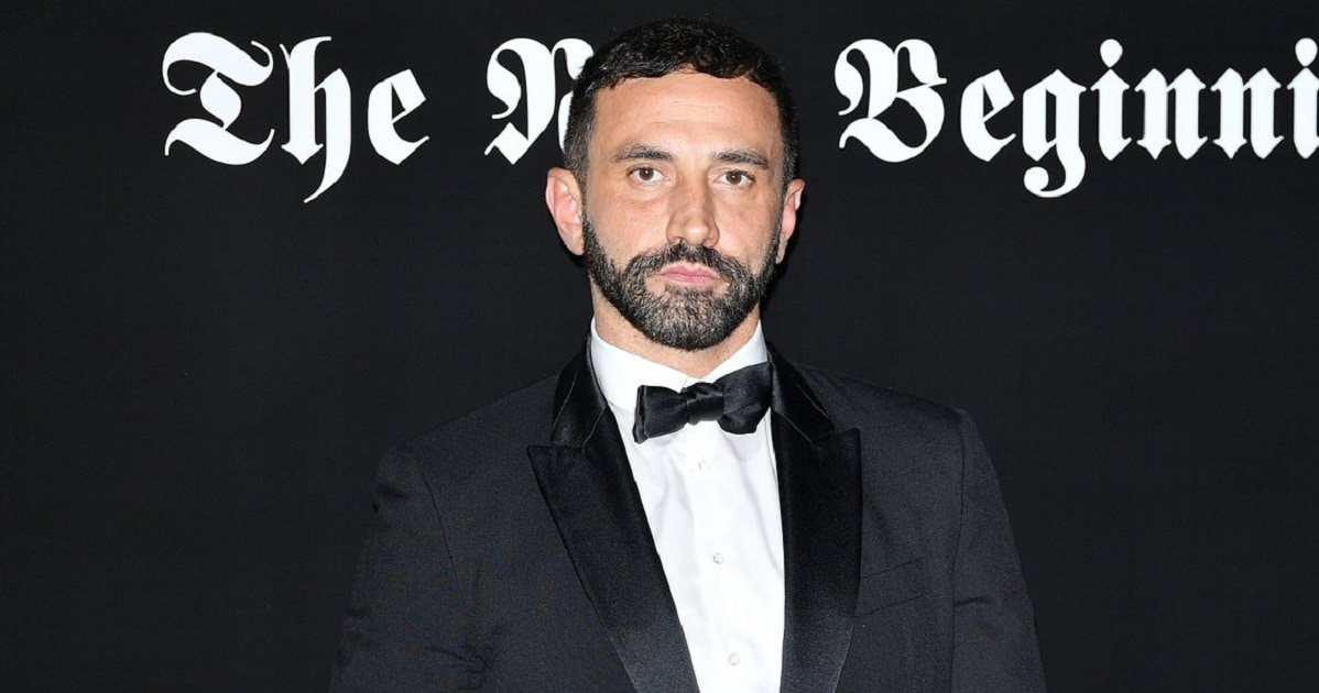 Burberry turns to ex-Givenchy star Tisci as Bailey checks out