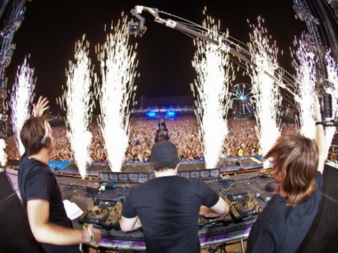 Swedish House Mafia confirm reports of a reunion, deliver surprise performance at Miami's Ultra Music Festival Swedish House Mafia confirm reports of a reunion, deliver surprise performance at Miami's Ultra Music Festival
