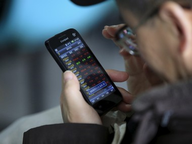 Reliance Communications shares plunge on media report of government blocking Jio deal Reliance Communications shares plunge on media report of government blocking Jio deal