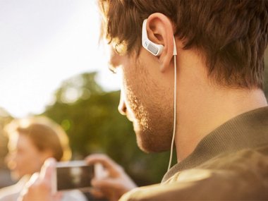 Sennheiser's Ambeo Smart Headset with support for 3D audio recording goes on sale in India at Rs 19,990 Sennheiser's Ambeo Smart Headset with support for 3D audio recording goes on sale in India at Rs 19,990