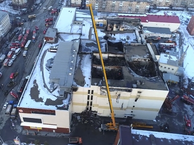 Siberia shopping mall fire: Authorities denounce 'flagrant violations' of safety norms which caused 64 deaths Siberia shopping mall fire: Authorities denounce 'flagrant violations' of safety norms which caused 64 deaths