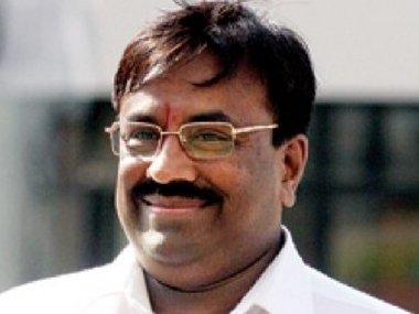 Maharashtra state budget: Revenue deficit of over Rs 19,000 cr, provision for special fund for farm loan waiver Maharashtra state budget: Revenue deficit of over Rs 19,000 cr, provision for special fund for farm loan waiver