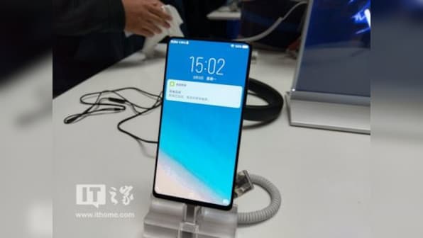 Vivo APEX might come in two variants, one featuring a pop-up camera and other with front camera placed on the bottom bezel