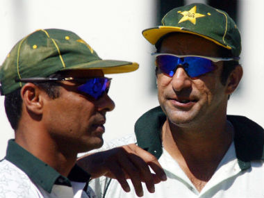 Australia ball-tampering scandal: Pakistan pace legends defend reverse swing, call it 'art' and not cheating Australia ball-tampering scandal: Pakistan pace legends defend reverse swing, call it 'art' and not cheating