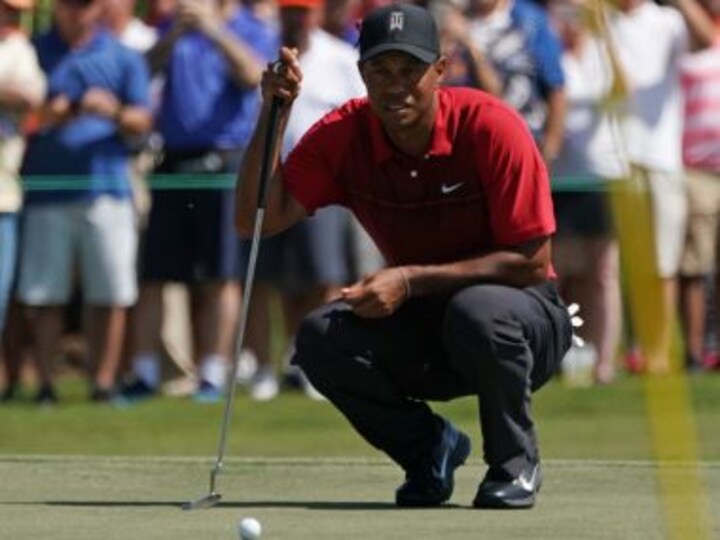 Former top-ranked golfer Tiger Woods has shown he is a threat again, say experts