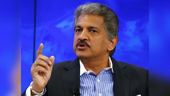 Anand Mahindra says auto industry needs to switch to reporting retail and not wholesale volumes