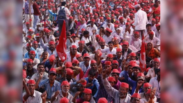 Maharashtra farmers' protest: Devendra Fadnavis says govt held talks with agitators before march; key farmer leader denies claims