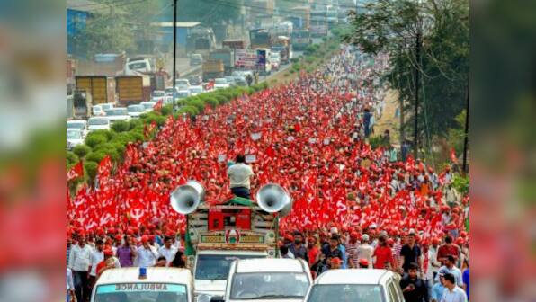 Maharashtra farmers' march updates: Aaditya Thackeray meets protesters, pledges Shiv Sena support