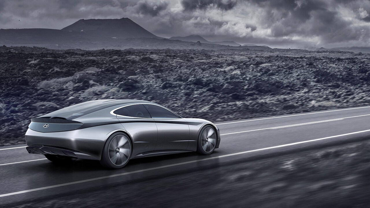 Hyundai Le Fil Rouge (HDC-1) concept.