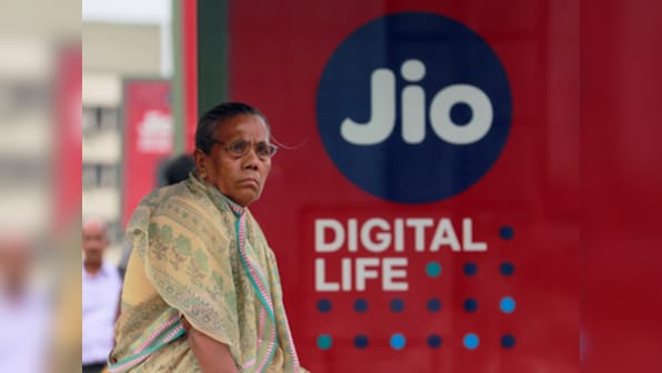 Reliance Jio emerges as India's biggest telecom player; Vodafone Idea user base dips to 320 mn