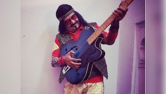 BJP's Kailash Vijayvargiya dresses up as 'Elvis Presley' at Indore's Bazar Battu event