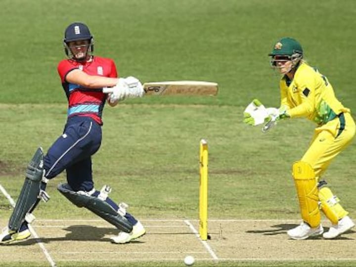 Women's T20I Tri-series: Natalie Sciver, Tamsin Beaumont's half-centuries power England to victory over Australia