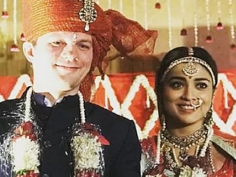 Shriya Saran's 'wedding photos' surface on social media; actress refuses to confirm reports of nuptials Shriya Saran's 'wedding photos' surface on social media; actress refuses to confirm reports of nuptials