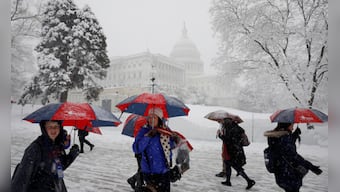 Spring snow storm Toby slams US Northeast, thousands of flights canceled, schools shut