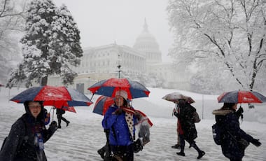 Spring snow storm Toby slams US Northeast, thousands of flights canceled, schools shut