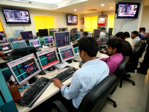 Sensex drops 272 points on heavy selling in realty, consumer durables and auto counters amid weak global cues Sensex drops 272 points on heavy selling in realty, consumer durables and auto counters amid weak global cues
