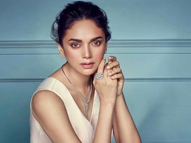 Aditi Rao Hydari opens up on her Telugu film Sammohanam and why she loves playing vulnerable characters Aditi Rao Hydari opens up on her Telugu film Sammohanam and why she loves playing vulnerable characters