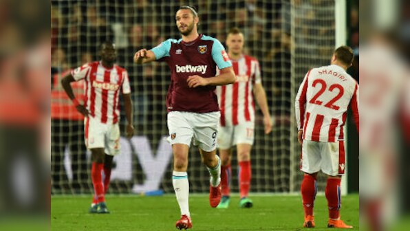 Premier League: Andy Carroll's last-gasp goal salvages draw for West Ham United against Stoke