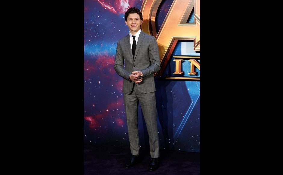 Avengers: Infinity War: Benedict Cumberbatch, Elizabeth Olsen Arrive At ...