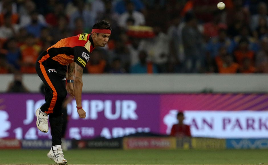 Sunrisers Hyderabad was bolstered by a stunning performance by Siddarth Kaul who rose to the occasion in absence of Bhuvneshwar Kumar, removing Elvin Lewis (29 off 17) and Ishan Kishan (9 off 9) to bring back his side into the game. Sunrisers Hyderabad was bolstered by a stunning performance by Siddarth Kaul who rose to the occasion in absence of Bhuvneshwar Kumar, removing Elvin Lewis (29 off 17) and Ishan Kishan (9 off 9) to bring back his side into the game.