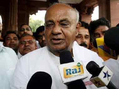 Karnataka polls: Narendra Modi persuaded me to continue as Lok Sabha MP, says JD(S) chief HD Deve Gowda Karnataka polls: Narendra Modi persuaded me to continue as Lok Sabha MP, says JD(S) chief HD Deve Gowda