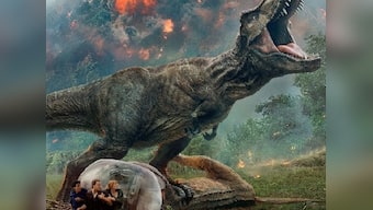 Jurassic World: Fallen Kingdom — Chris Pratt saves, then duels dinosaurs in chilling final trailer