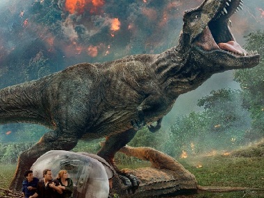 Jurassic World: Fallen Kingdom — Chris Pratt saves, then duels dinosaurs in chilling final trailer Jurassic World: Fallen Kingdom — Chris Pratt saves, then duels dinosaurs in chilling final trailer