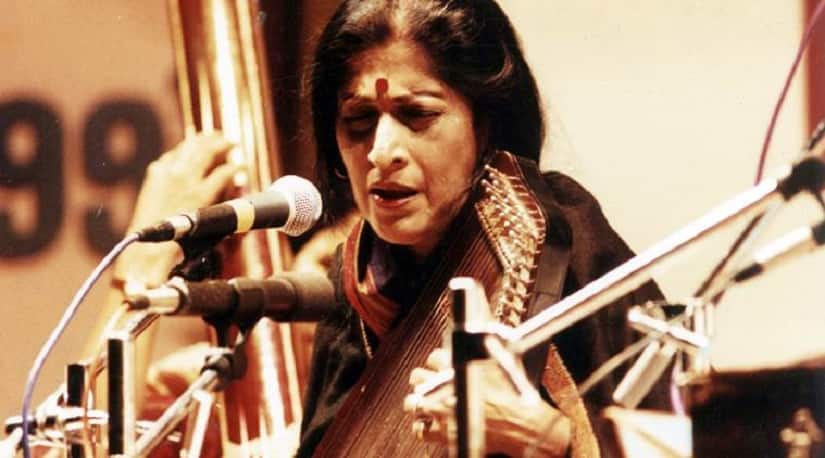 Kishori Amankar Performing Indian Classical Vocal in Raag Bhoopali. Image from Wikimedia Commons