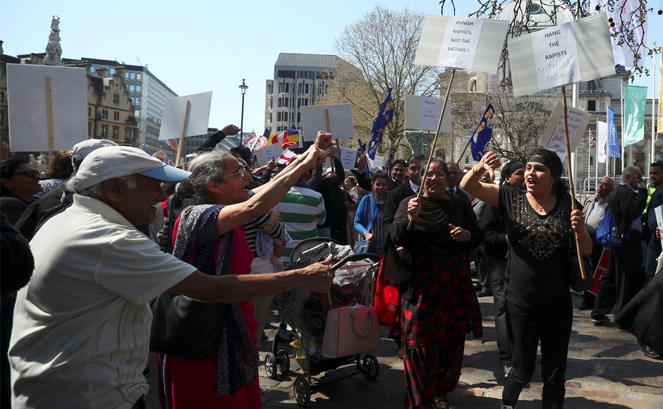 'Modi Not Welcome': Hundreds protest PM's visit to UK, Indian Tricolour ...