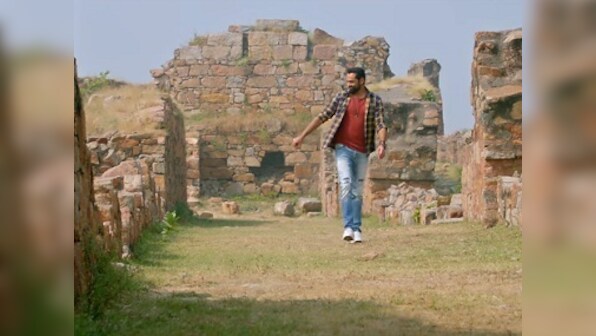 Tujhe Dekhti Hai Nazar, from Nanu Ki Jaanu, shows unusual romance between Abhay Deol, Patralekhaa