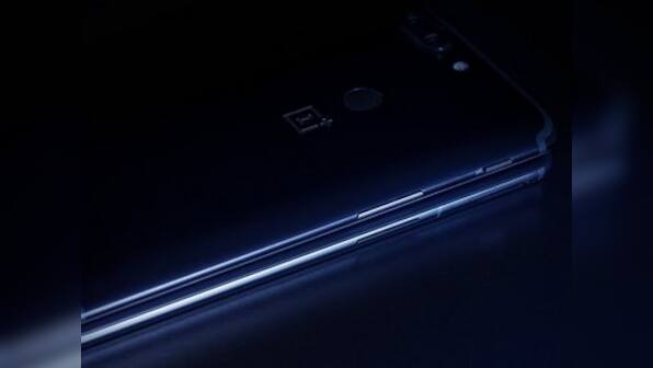 OnePlus 6 teaser reveals re-positioned alert slider along with new antenna band layout