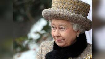 Queen Elizabeth compares Donald Trump and Barack Obama with helicopter; US prez yet to tweet response