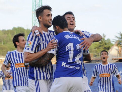La Liga: Barcelona on brink of title as Real Sociedad thrash Atletico Madrid; Malaga relegated La Liga: Barcelona on brink of title as Real Sociedad thrash Atletico Madrid; Malaga relegated