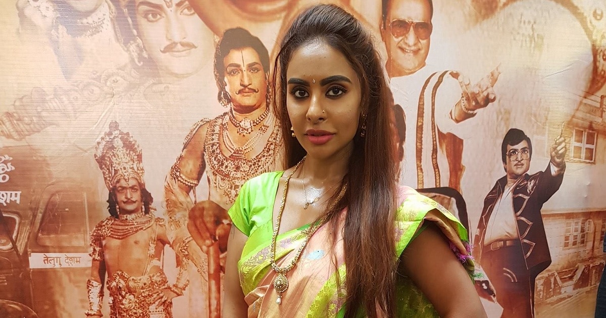 Sri Reddy Bf Sex - Movie Artists' Association lifts ban on Telugu actress Sri Reddy; says it  will look into complaints of sexual harassment-Entertainment News ,  Firstpost