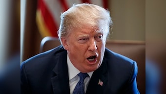 Donald Trump's lead lawyer in Russia probe steps down; president hires attorney who represented Bill Clinton during impeachment