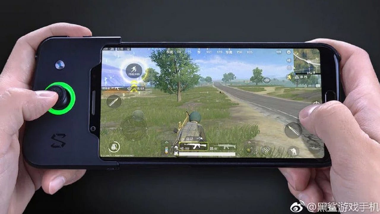 Xiaomi Black Shark GamePad gaming phone