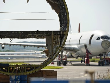 Adani Defence, Punj Lloyd and Rave Gears tie up to manufacture high precision aerospace gears Adani Defence, Punj Lloyd and Rave Gears tie up to manufacture high precision aerospace gears