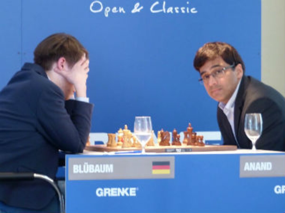 Norway Chess 8: Carlsen escapes as Anand blunders