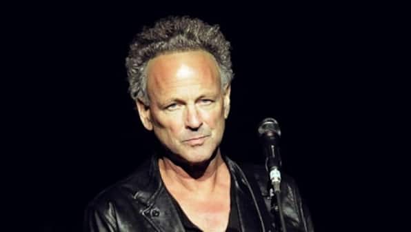 Fleetwood Mac 'breaks the chain' with guitarist Lindsey Buckingham, wishes him 'all the best'