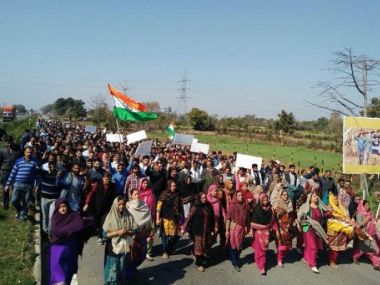 Jammu and Kashmir cabinet reshuffle: BJP inducts pro-Hindutva faces, MLA who defended Kathua rape accused Jammu and Kashmir cabinet reshuffle: BJP inducts pro-Hindutva faces, MLA who defended Kathua rape accused