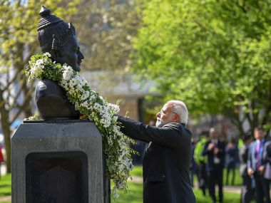 In London, Narendra Modi tries to rationalise burden of expectations on him, reaches out to Indian middle class In London, Narendra Modi tries to rationalise burden of expectations on him, reaches out to Indian middle class