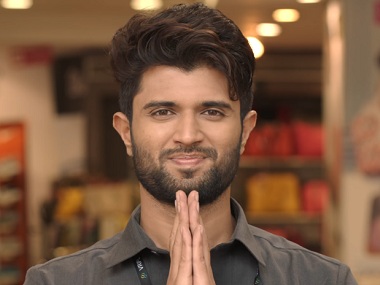 Coronavirus Outbreak: Vijay Deverakonda visits Telangana police headquarters to express gratitude for their service during lockdown Coronavirus Outbreak: Vijay Deverakonda visits Telangana police headquarters to express gratitude for their service during lockdown